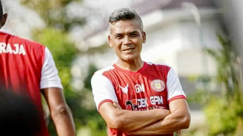 Profil Hendri Susilo Pelatih Baru Semen Padang Fc Asal Bukittinggi