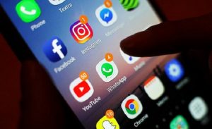 Facebook, Instagram, dan WhatsApp Down Secara Bersamaan