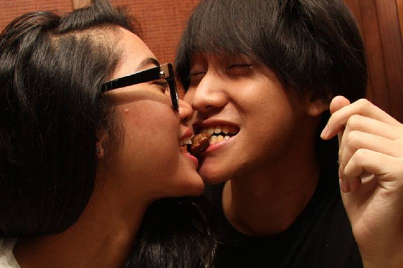 Bkp pacar. Abg Kiss. Ciuman Artis Indo. Kiss Artis Indonesia. Bocil ciuman.