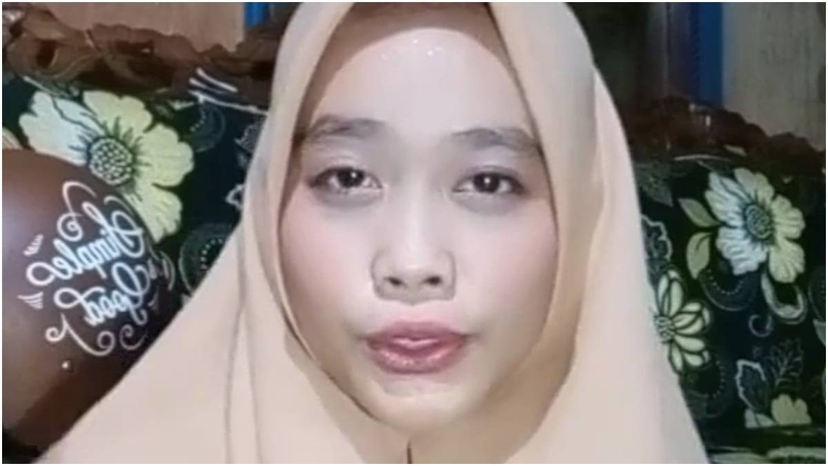 Wanita Ini Bilang Gak Mau Pakai Jilbab Karena Masih Nakal, Perokok,  Peminum, Hingga Masih Bertato