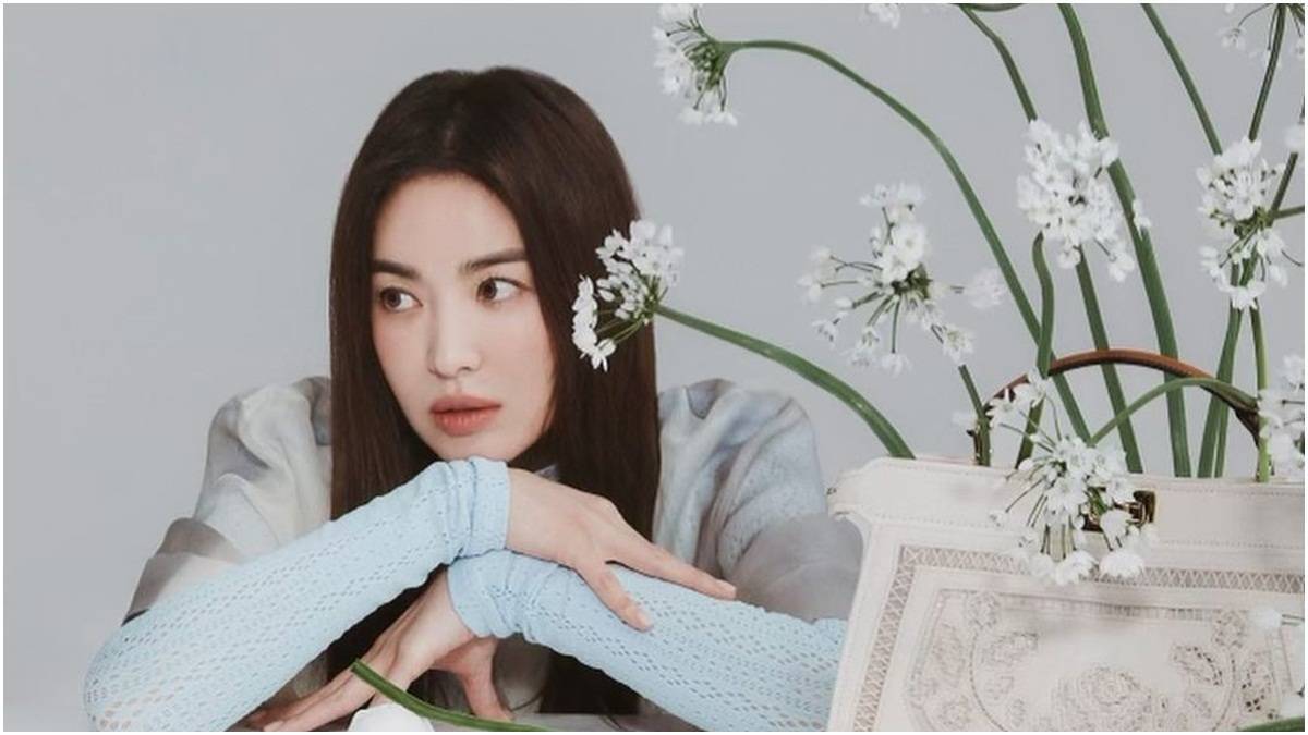Berita artis terbaru, gosip artis, gosip terbaru dan berita KPop terbaru: Song Hye Kyo menjadi artis Korea pertama jadi ambassador brand Italia.