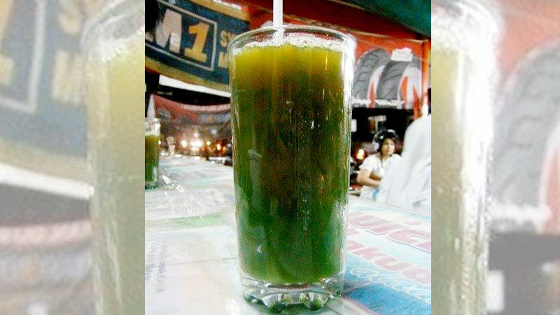 Berita Padang hari ini dan berita Sumbar hari ini: Minuman ini tidak hanya berfungsi sebagai pelepas dahaga juga diyakini sebagai obat.