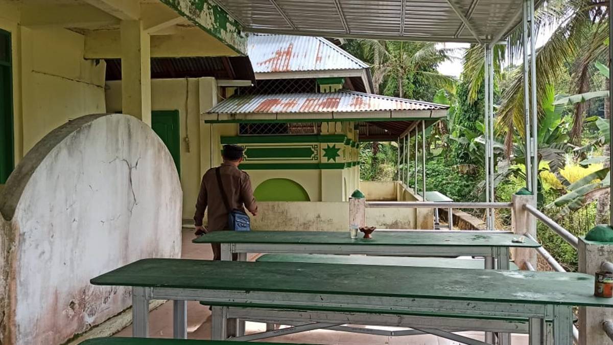 Berita Tanah Datar hari ini dan berita Sumbar hari ini: Tradisi ziarah ke makam syekh terkenal di Surau Subarang, Jorong Kumango Selatan