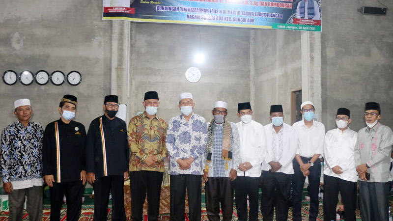 Gubernur Mahyeldi Safari Ramadhan Ke Masjid Taqwa Lubuk Juangan Pasbar