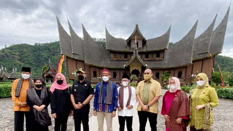 Bupati Tanah Datar Minta Sandiga Uno Dan Andre Rosiade Perjuangkan DAK ...