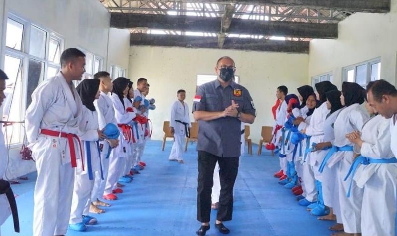 Ketua Umum FORKI Andre Rosiade Yakin Karateka Sumbar Raih Emas PON Papua