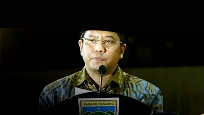 Padang Panjang, Padangkita.com - Dirjen Bimas Islam Kementerian Agama (Kemenag) RI dan Gubernur Sumbar puji pembukaan MTQ di Padang Panjang.