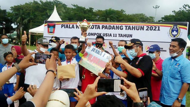 Terhenti Akibat Pandemi, Piala Wali Kota Padang Kembali Digulirkan
