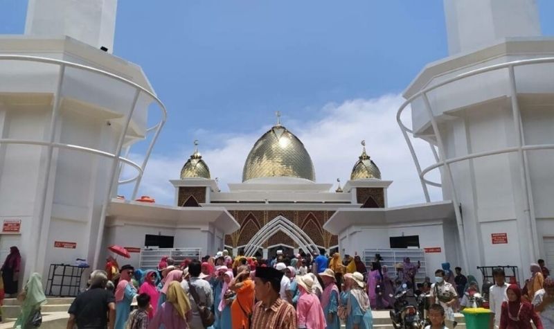 Lima Kotak Amal Masjid Terapung Samudera Ilahi Carocok Painan Pessel Digasak Maling