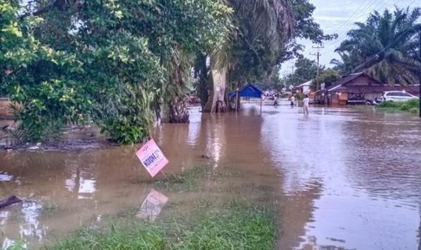 Banjir di Pasaman Barat, Sejumlah Akses Jalan Menuju Ibu Kota Putus Total