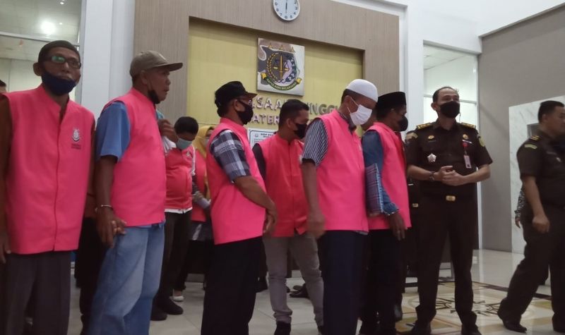 Kejati Sumbar Tahan 12 Tersangka Dugaan Korupsi Ganti Rugi Lahan Tol Padang-Sicincin