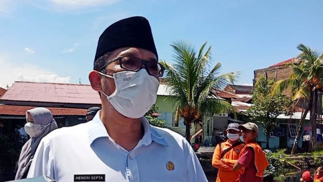 Capaian Vaksinasi Tembus 79 Persen, Hendri Septa Sebut Kegiatan Masyarakat di Padang Sudah Mulai Normal