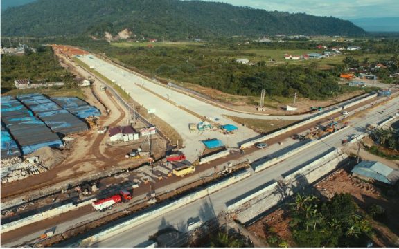 Empat Ruas Tol Trans Sumatra Beroperasi Tahun Ini, Tol Padang – Pekanbaru Termasuk? 