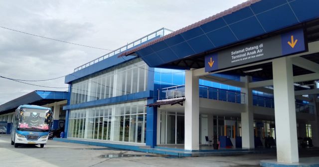 Bus AKDP dan Angkot akan Diwajibkan Masuk Terminal Anak Air Kota Padang 