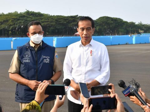 Presiden Beri Sinyal Indonesia Segera Transisi Status Pandemi ke Endemi: Harus Hati-Hati
