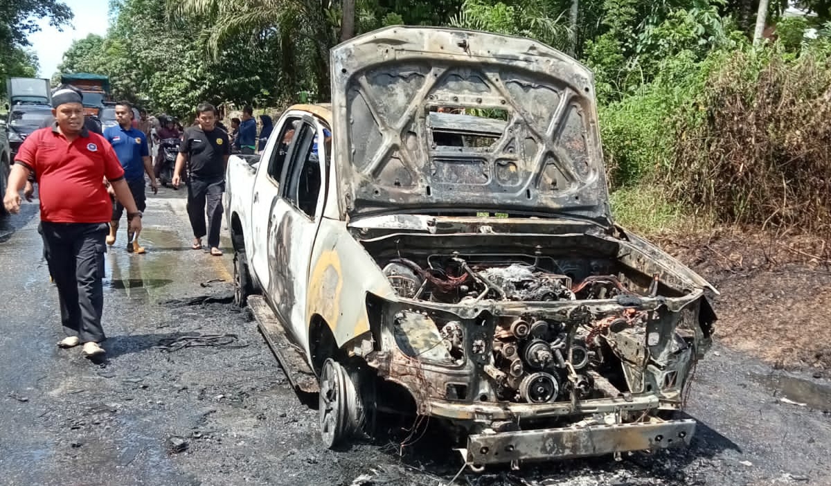 Kronologi Mobil Pikap BMKG Terbakar di Jalinsum Sijunjung, Api Diduga Muncul dari Mesin