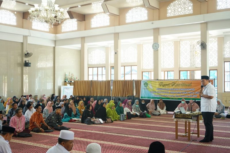 Tanah Datar Berangkat 115 Jamaah Calon Haji 2022, Ini Pesan Bupati 