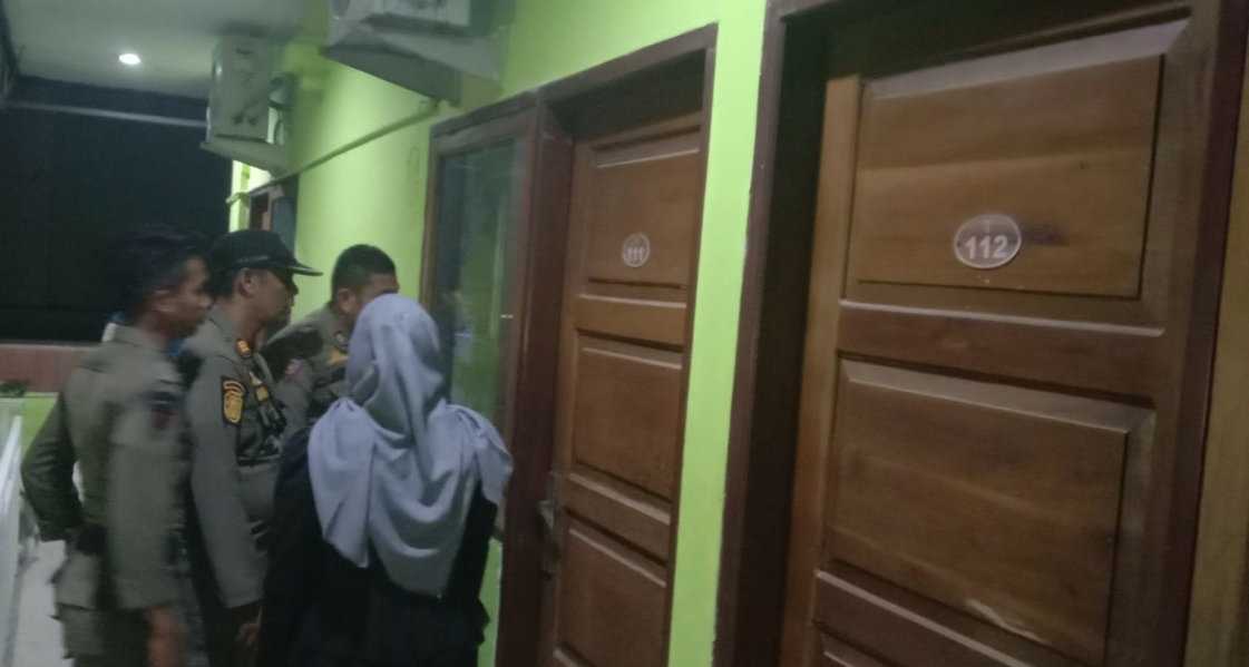 Pasangan Tanpa Surat Nikah Diamankan Satpol PP di Penginapan Padang