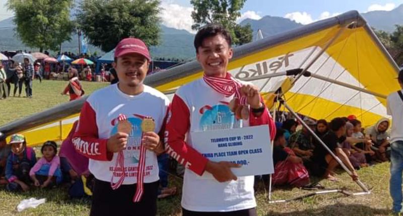 Atlet Paralayang Sumbar Borong 5 Medali di KKB International Paragliding Accuracy 2022