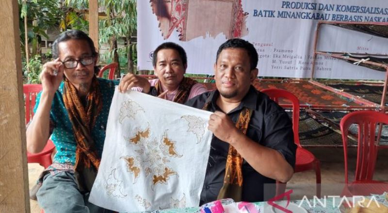 Iluminasi Naskah Kuno Minangkabau di Sumatra Barat Jadi Motif Batik Bernilai Seni Tinggi