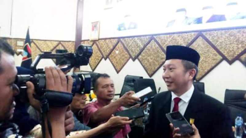 Christian Rudi Kurniawan Sutiyono Dilantik jadi Anggota DPRD Kota Padang