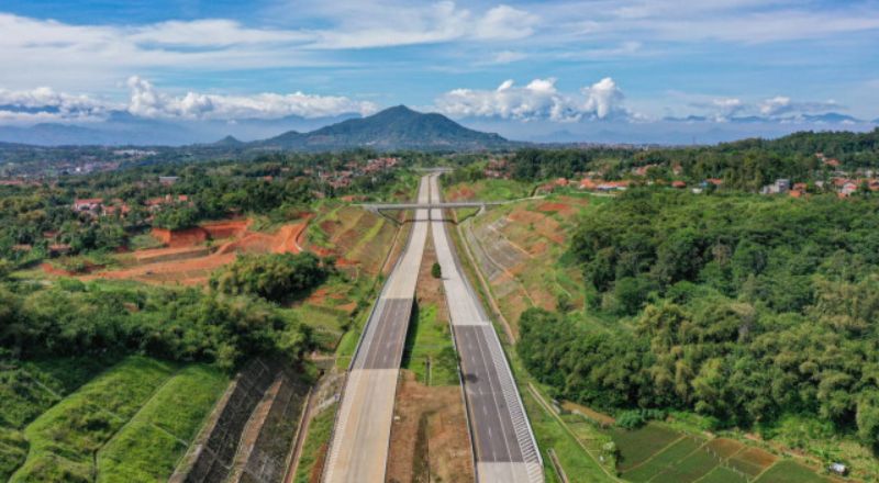 Jalan Tol Terindah di Indonesia Ini Beroperasi Seluruhnya Juni 2023