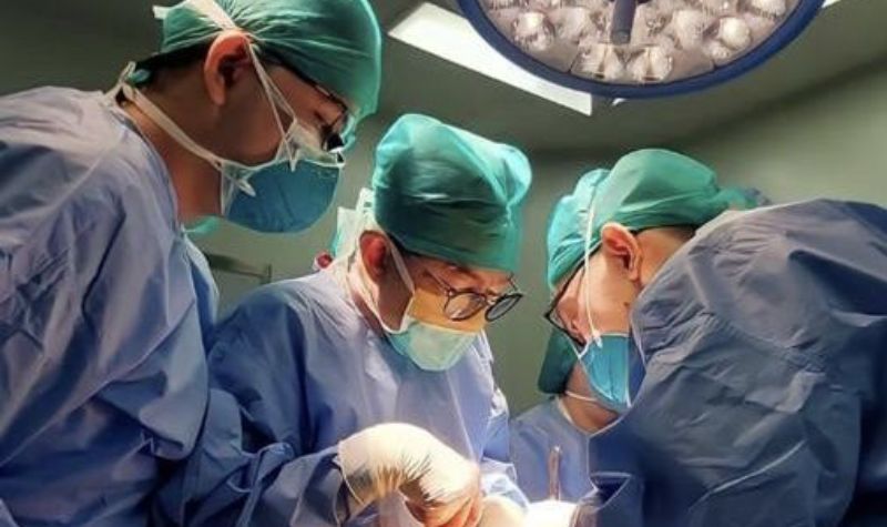 Prestasi Dunia Kesehatan, RSUP Kandau Sukses Transplantasi Ginjal Pertama