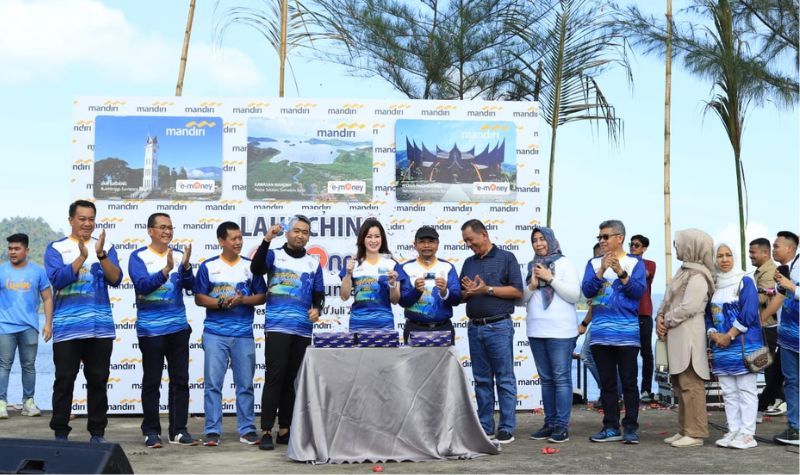 Bank Mandiri Launching Mandiri E-Money Bergambar Kawasan Wisata Mandeh