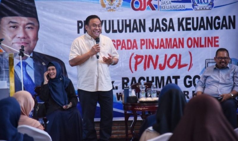 Rachmat Gobel Ilustrasikan Praktik Modus Pinjol Ilegal dan Investasi Bodong