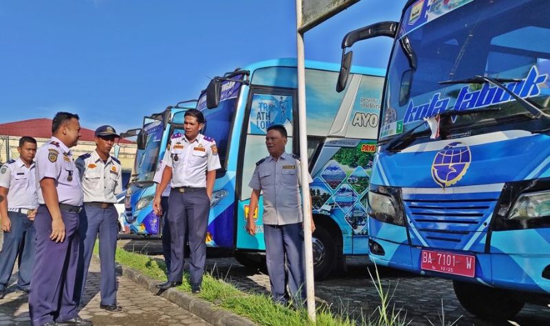 Dinas Perhubungan Pariaman Pastikan 7 Unit Bus Sekolah dalam Kondisi Baik