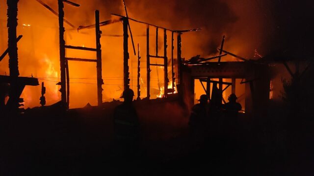 Rumah dan Motor Warga di Padang Ludes Terbakar, Kerugian Capai Rp600 Juta