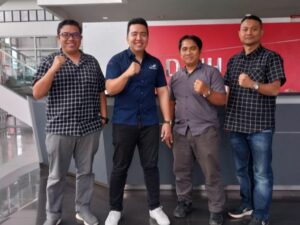 Departemen Otomotif FT UNP - Astra Daihatsu Padang Jajaki Kerja Sama Magang Mahasiswa
