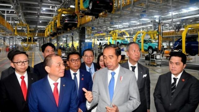 Jokowi Sambut Baik Rencana Investasi Produsen Otomotif Vietnam di Indonesia