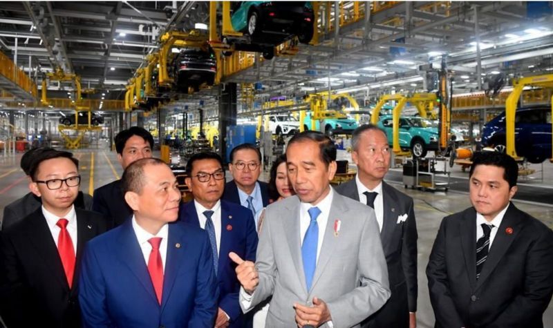 Jokowi Sambut Baik Rencana Investasi Produsen Otomotif Vietnam Di Indonesia