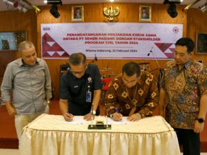 PT Semen Padang Gandeng Berbagai Stakeholder Perkuat Komitmen TJSL