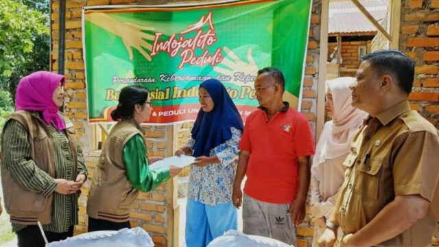 LKKS Kota Pariaman dan Indo Jalito Peduli Bedah Rumah Warga di Desa Bungo Tanjung