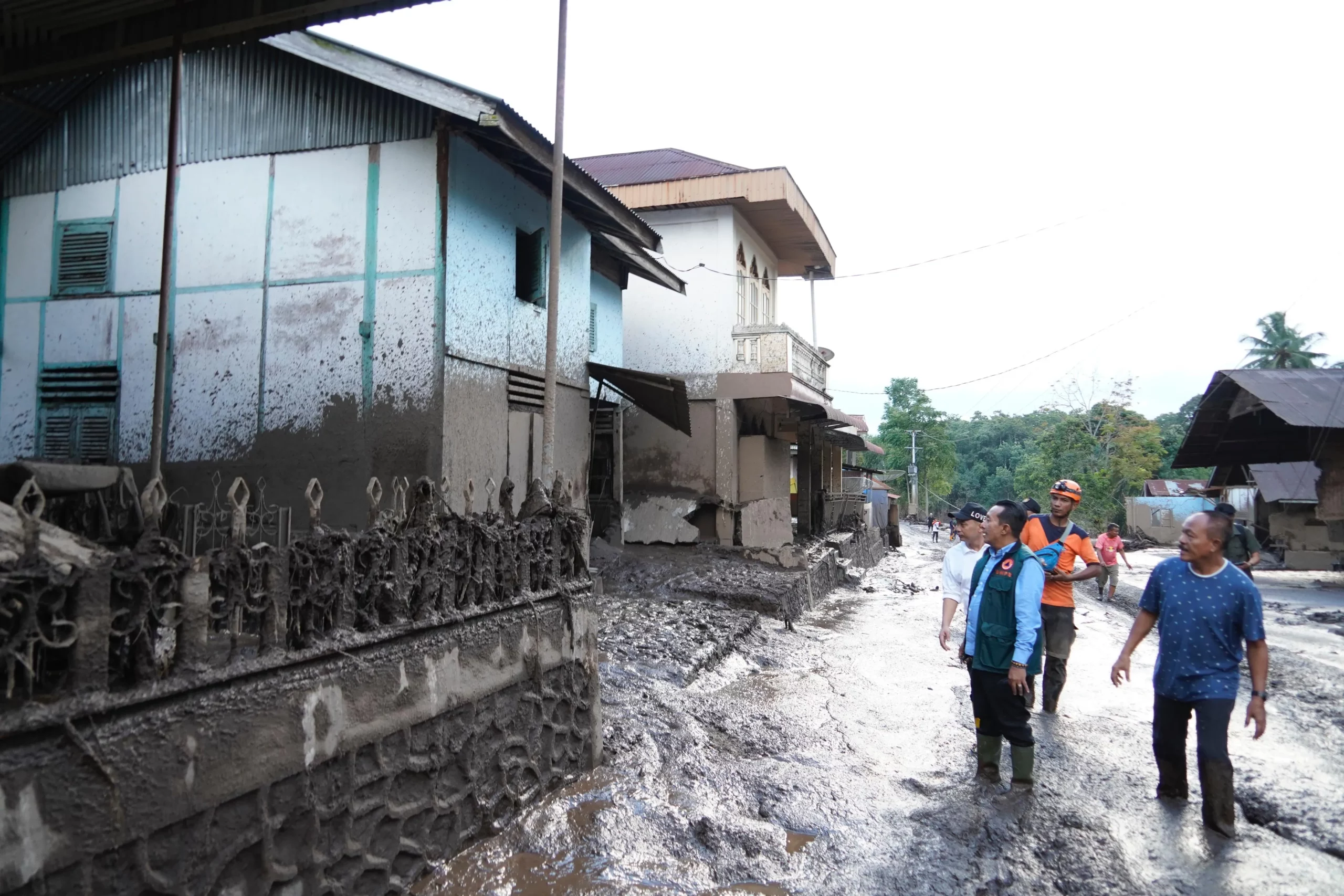 Banjir Bandang Dan Galodo Di Tanah Datar: 12 Meninggal, 14 Hilang ...