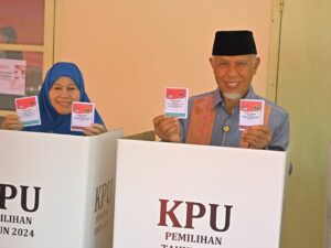 Salurkan Hak Pilih Pilkada 2024, Mahyeldi Imbau Masyarakat Jaga Suasana Tetap Kondusif