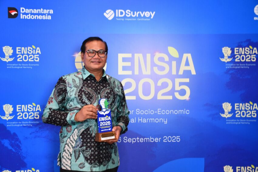 Ubah Sampah Jadi 'Emas Hijau', Inovasi Maggot Semen Padang Raih Penghargaan Nasional